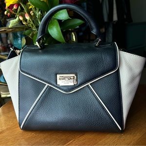 Kate Spade Envelope Laurel crossbody black and white